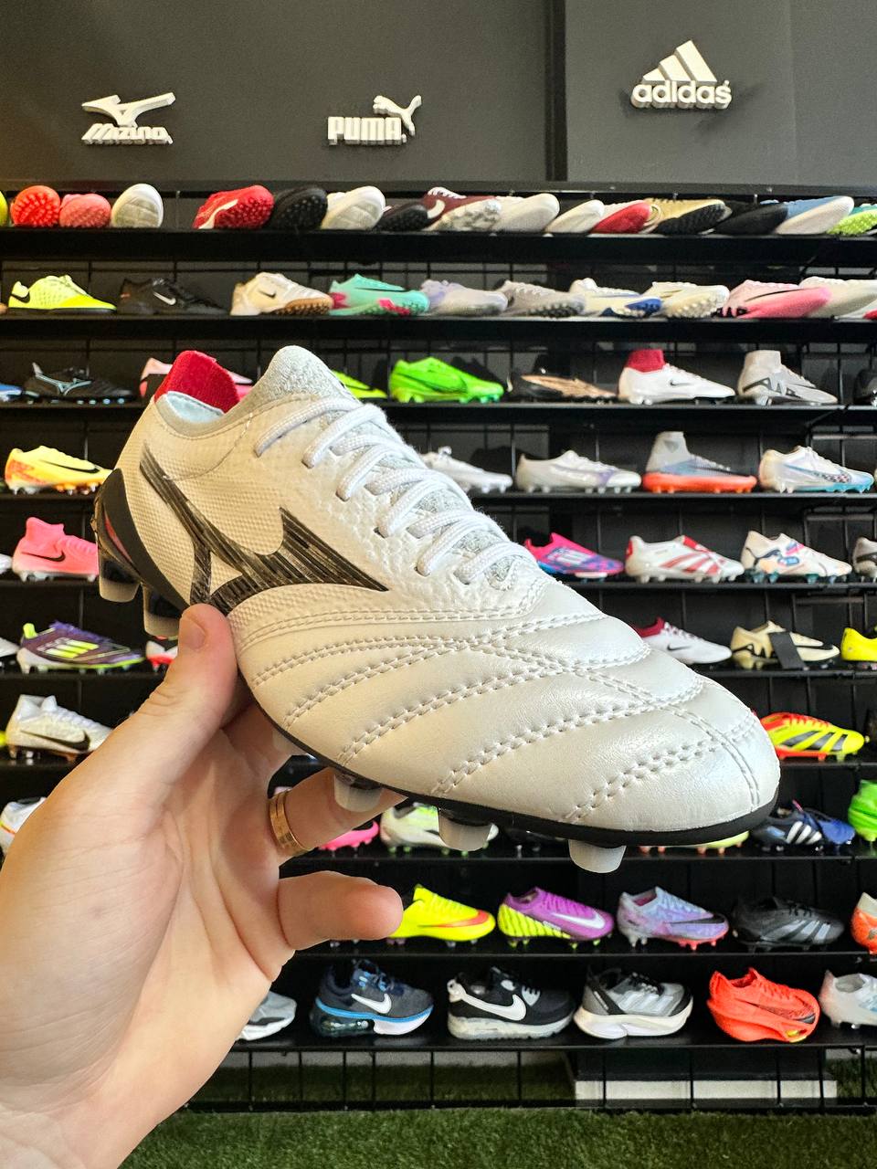 MIZUNO MORELIA FG + BRINDES (PRONTA ENTREGA)