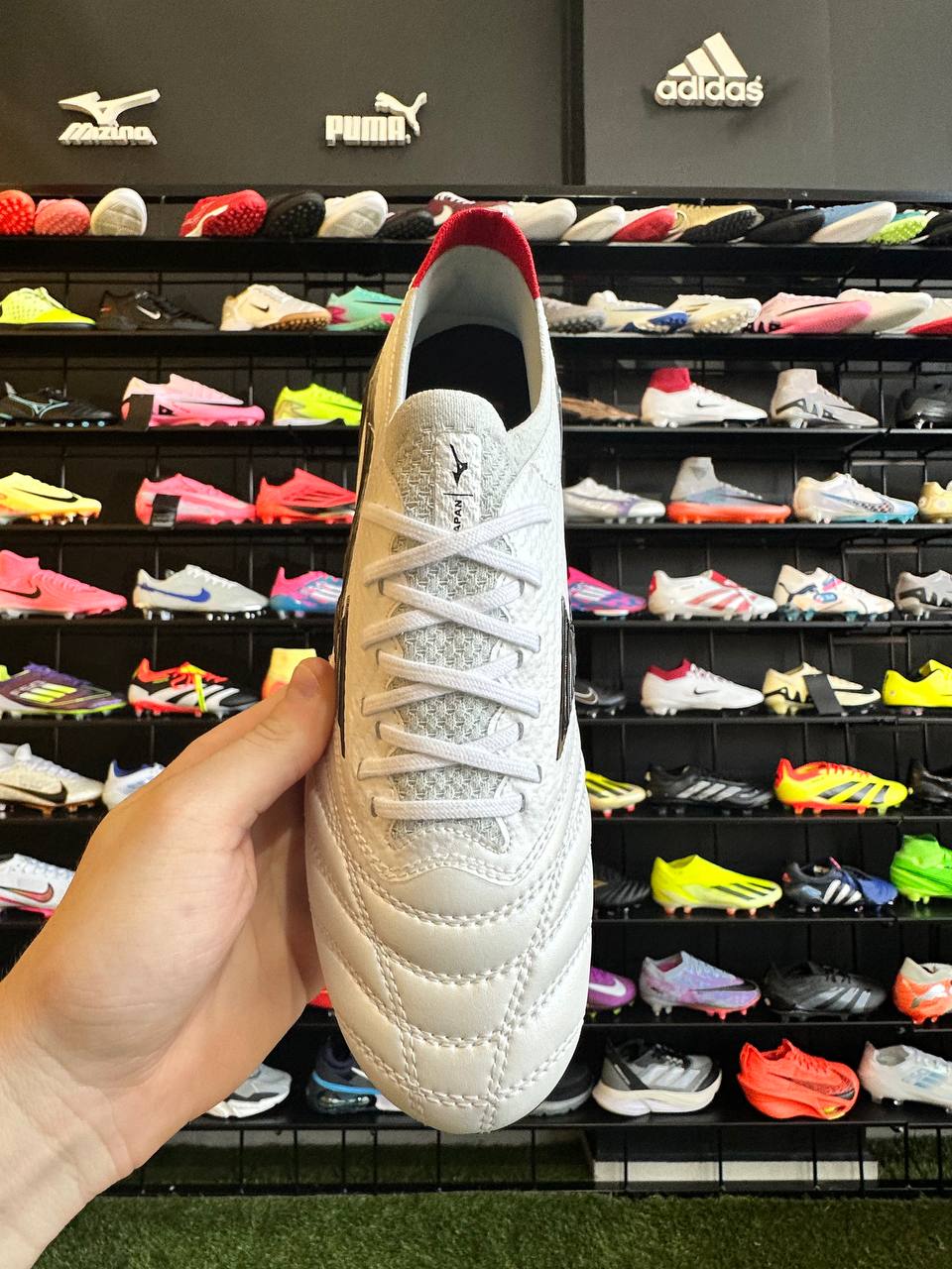 MIZUNO MORELIA FG + BRINDES (PRONTA ENTREGA)