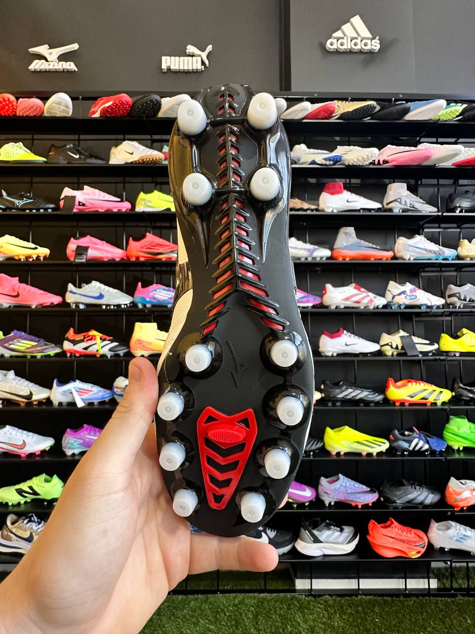 MIZUNO MORELIA FG + BRINDES (PRONTA ENTREGA)