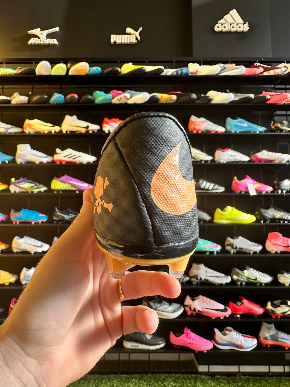 NIKE HYPERVENOM FG + BRINDE (PRONTA ENTREGA)