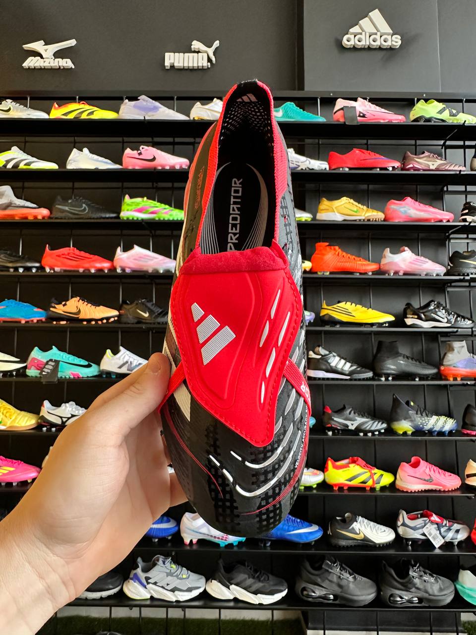 ADIDAS PREDATOR SG + BRINDES (PRONTA ENTREGA)
