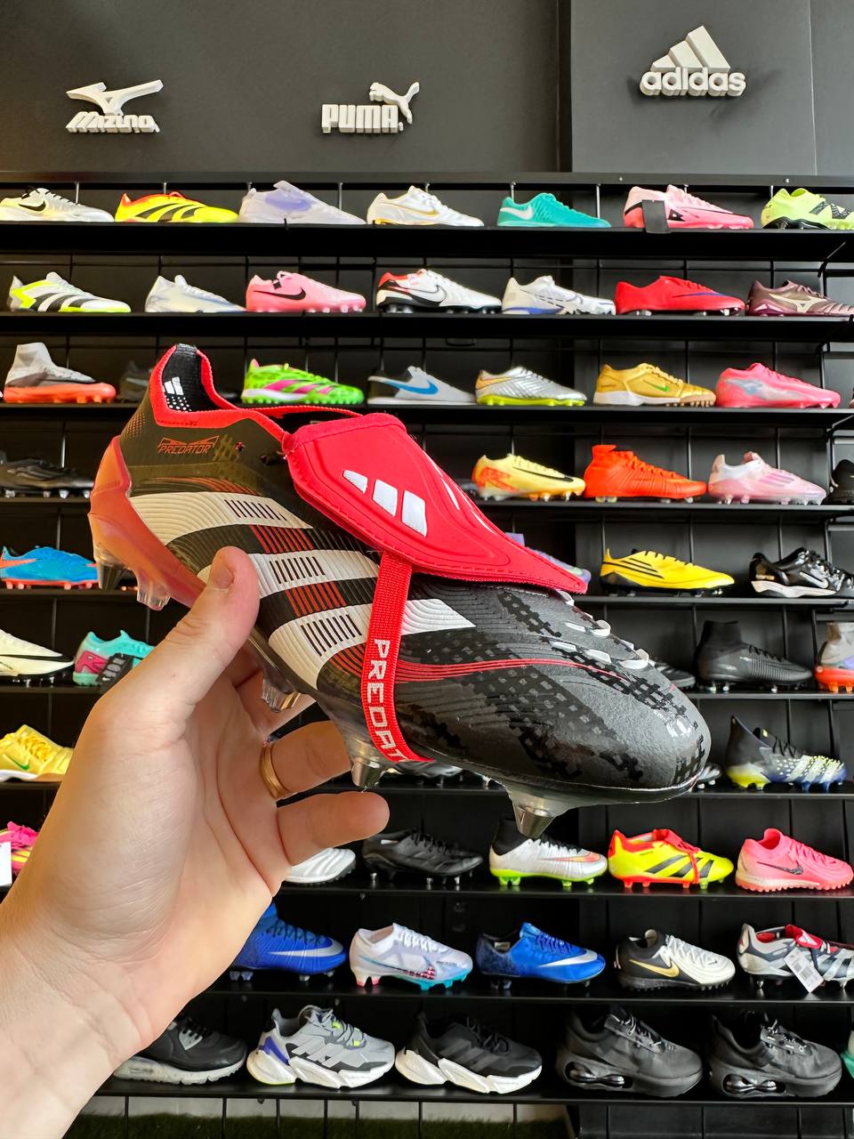 ADIDAS PREDATOR SG + BRINDES (PRONTA ENTREGA)