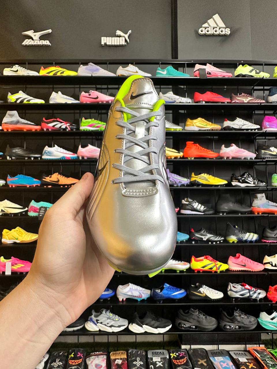 NIKE VAPOR R9 FG + BRINDES (PRONTA ENTREGA)