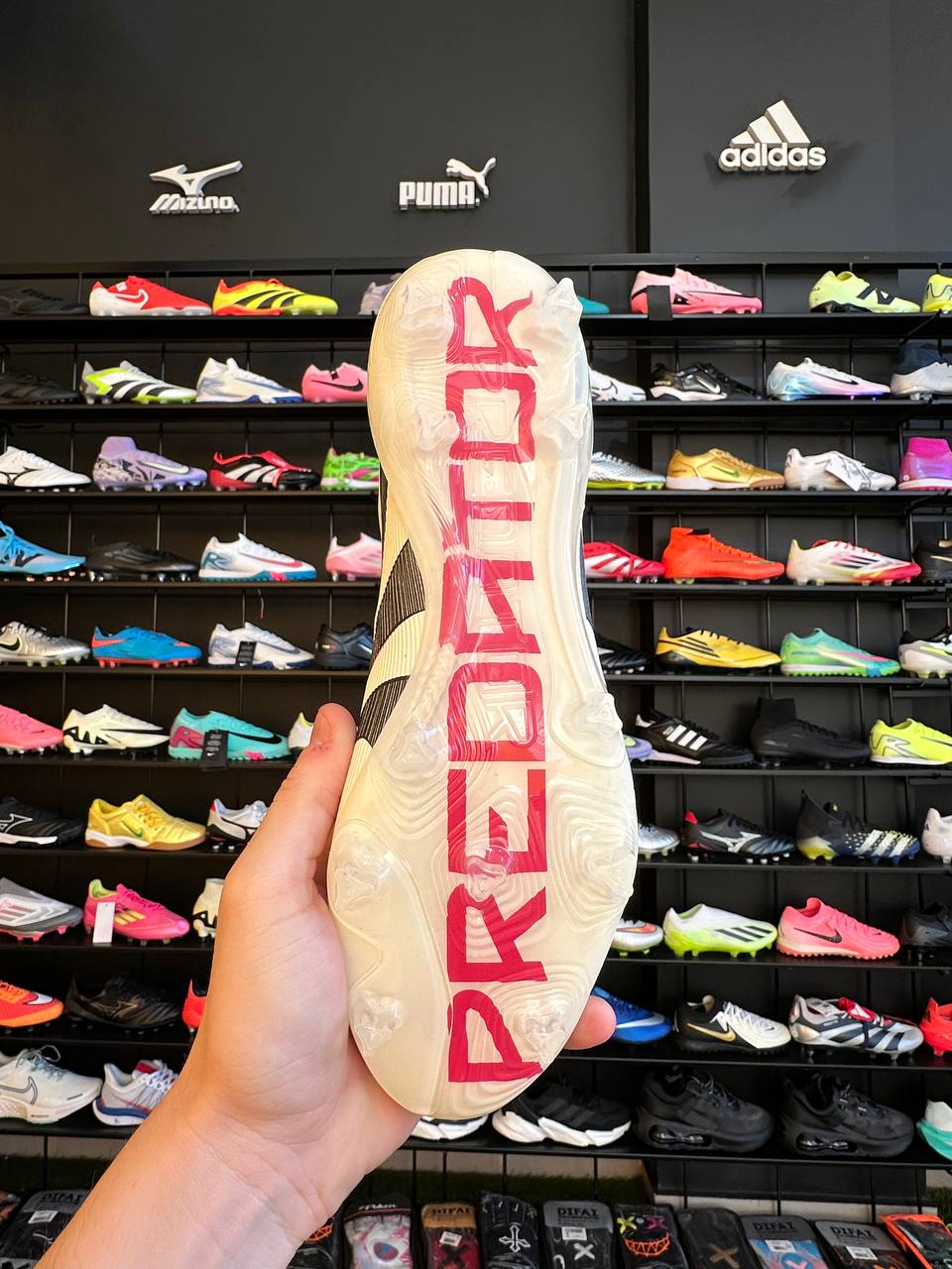 ADIDAS PREDATOR 25 FG + BRINDES (PRONTA ENTREGA)