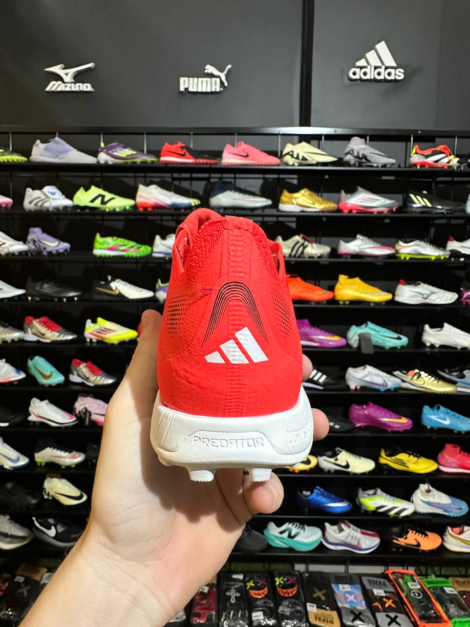 ADIDAS PREDATOR TF + BRINDE (PRONTA ENTREGA)