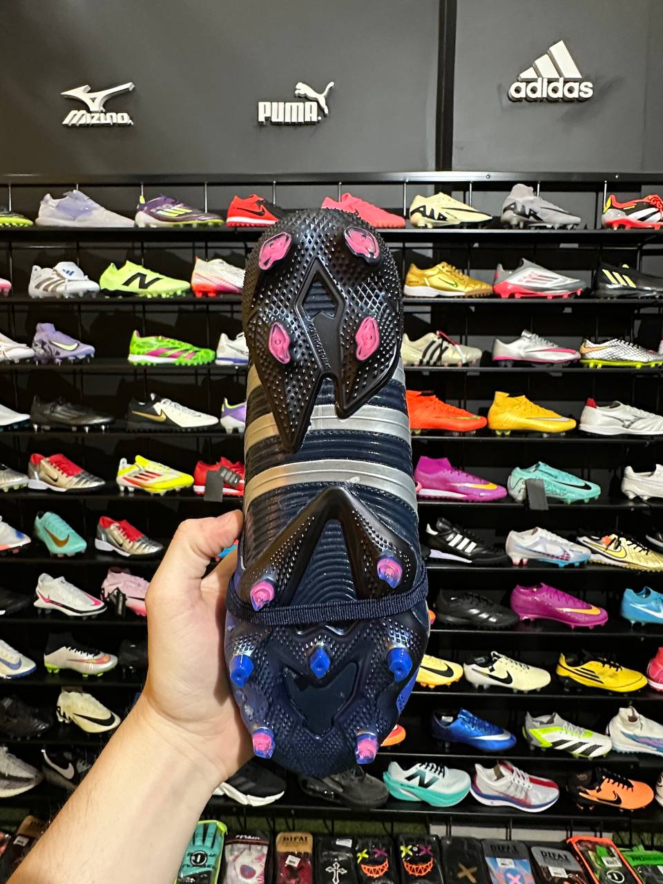 ADIDAS PREDATOR FG + BRINDES (PRONTA ENTREGA)