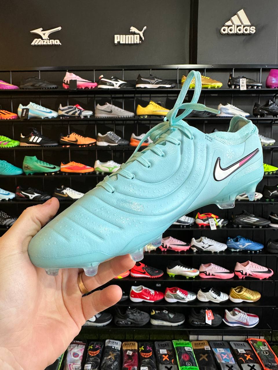 NIKE TIEMPO LEGEND 10 FG + BRINDES (PRONTA ENTREGA)