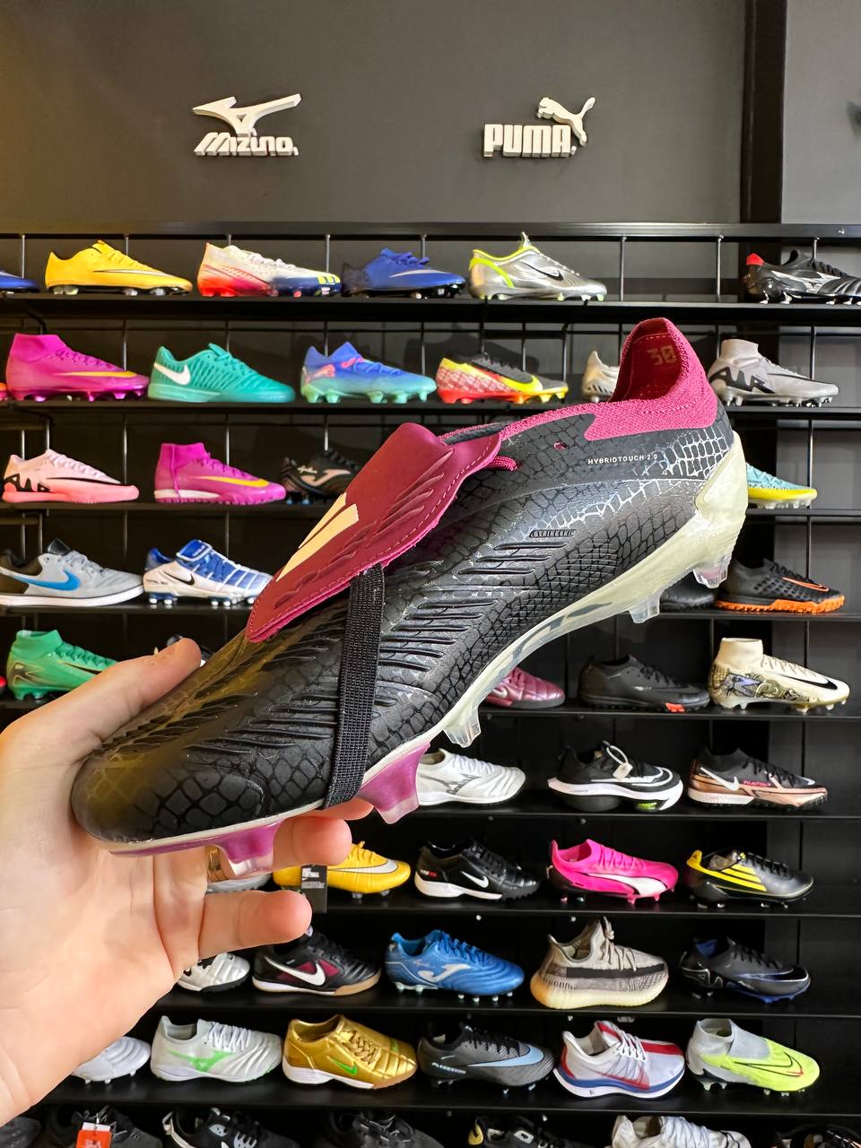 ADIDAS PREDATOR FG + BRINDES (PRONTA ENTREGA)