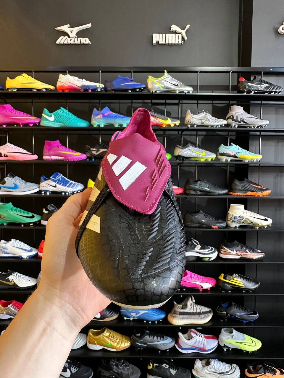 ADIDAS PREDATOR FG + BRINDES (PRONTA ENTREGA)