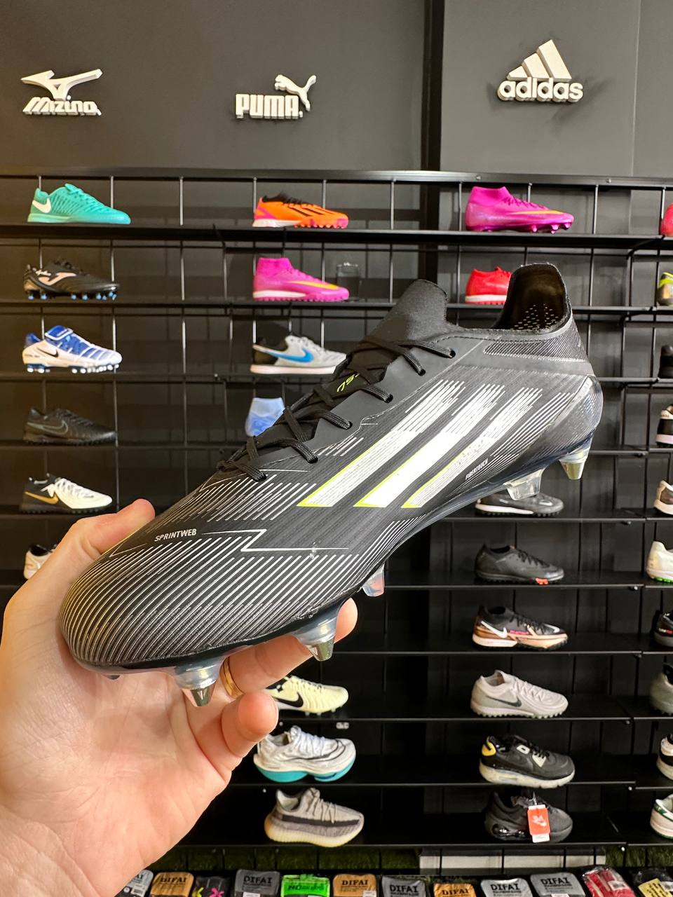 ADIDAS F50 SG + BRINDES (PRONTA ENTREGA)