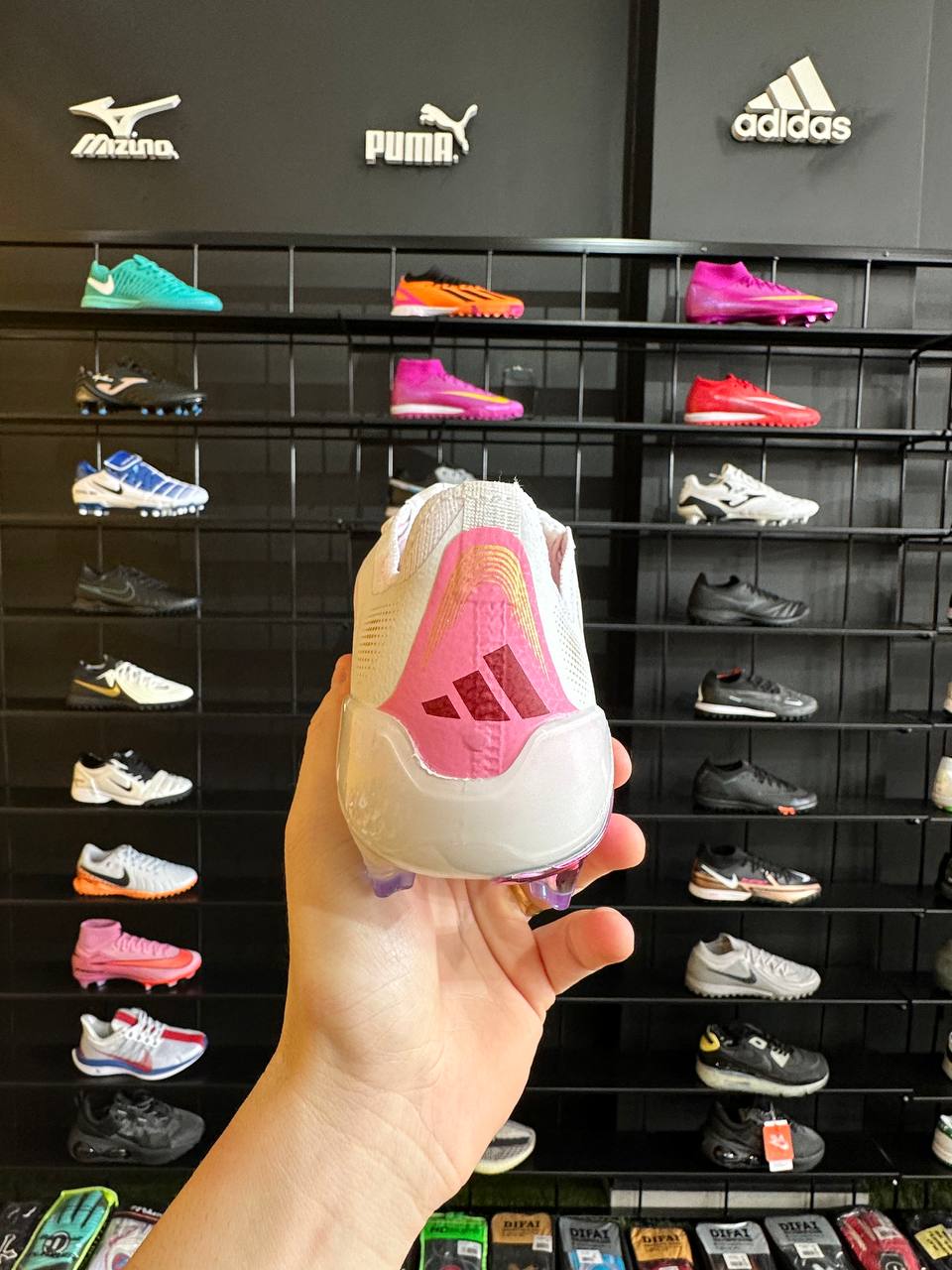 ADIDAS PREDATOR FG + BRINDES (PRONTA ENTREGA)