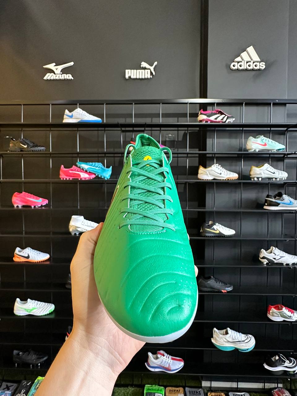 NIKE TIEMPO LEGEND 10 FG + BRINDES (PRONTA ENTREGA)