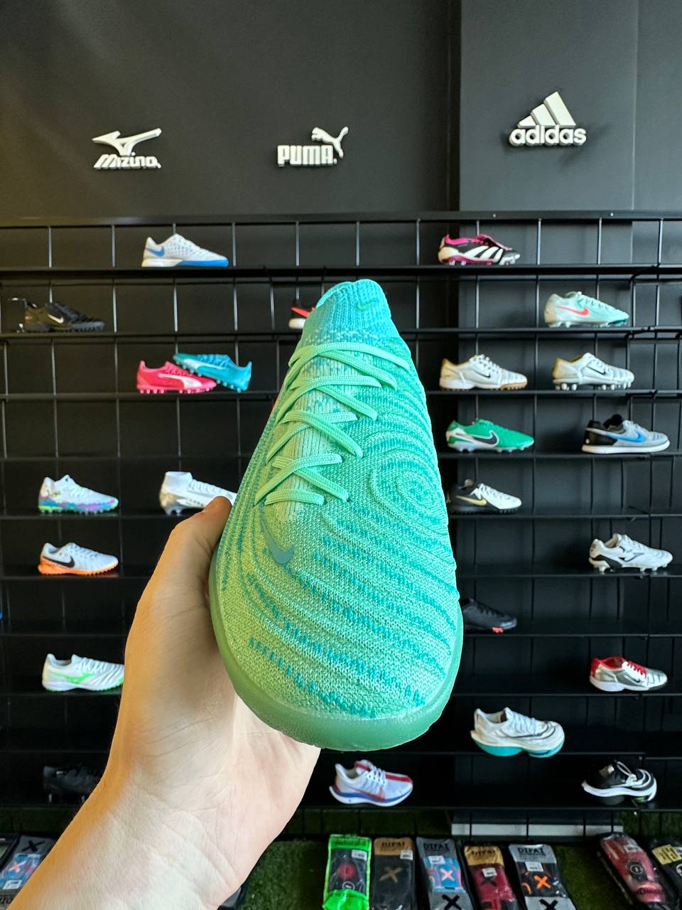 NIKE PHANTOM LUNA ELITE IC + BRINDES (PRONTA ENTREGA)