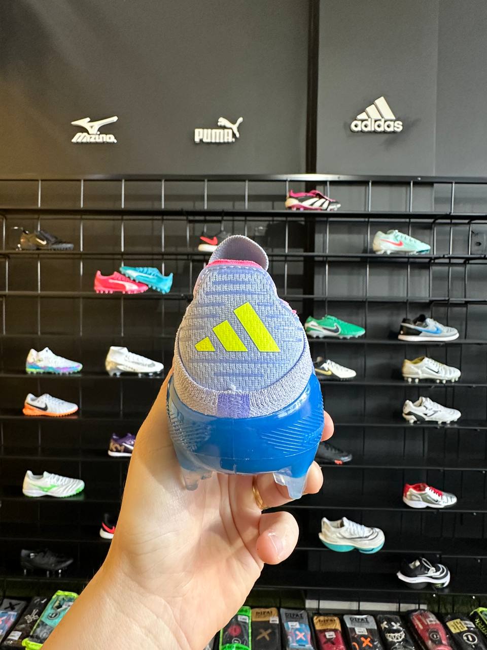 ADIDAS F50 FG + BRINDES (PRONTA ENTREGA)