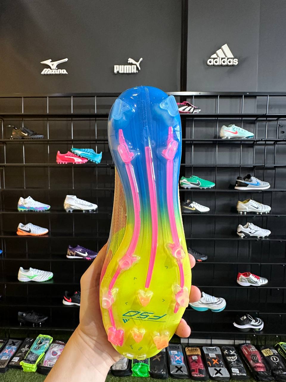 ADIDAS F50 FG + BRINDES (PRONTA ENTREGA)