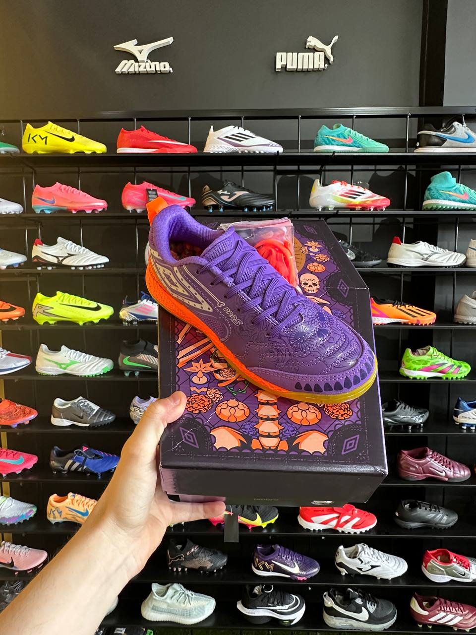 UMBRO PRO 5 BUMP HALLOWEN + BRINDE (PRONTA ENTREGA)