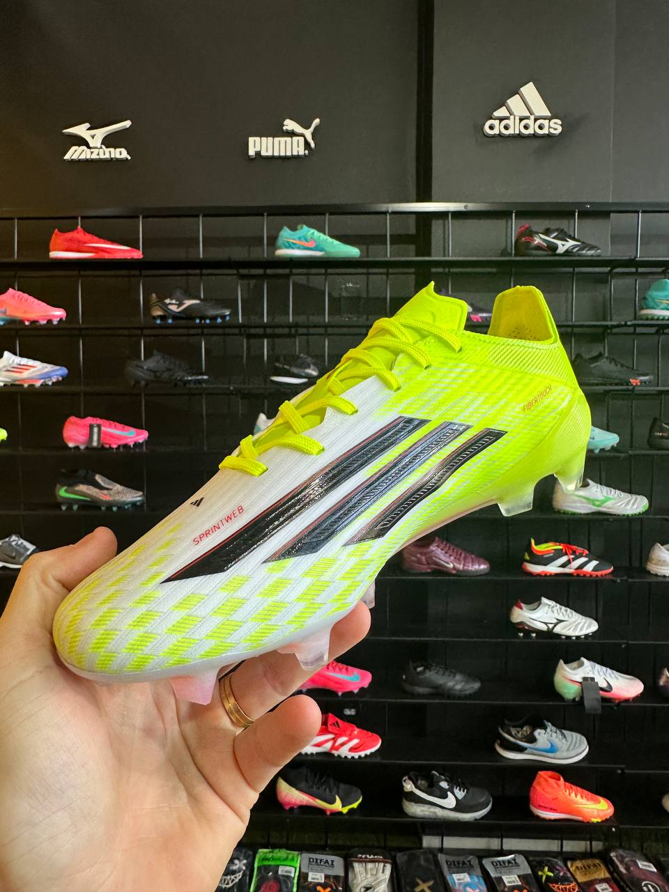 ADIDAS F50 FG + BRINDES (PRONTA ENTREGA)