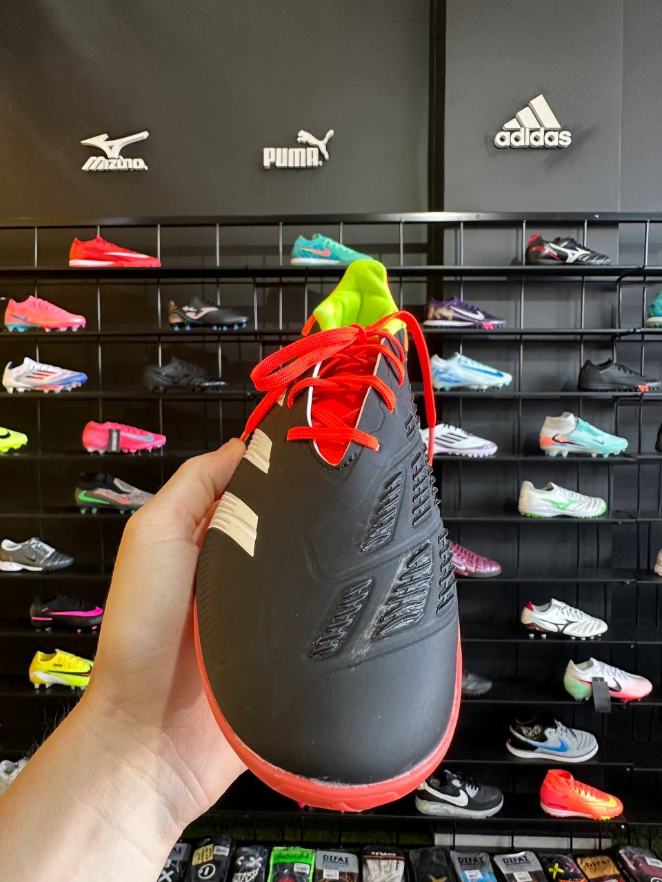 ADIDAS PREDATOR TF + BRINDES (PRONTA ENTREGA)