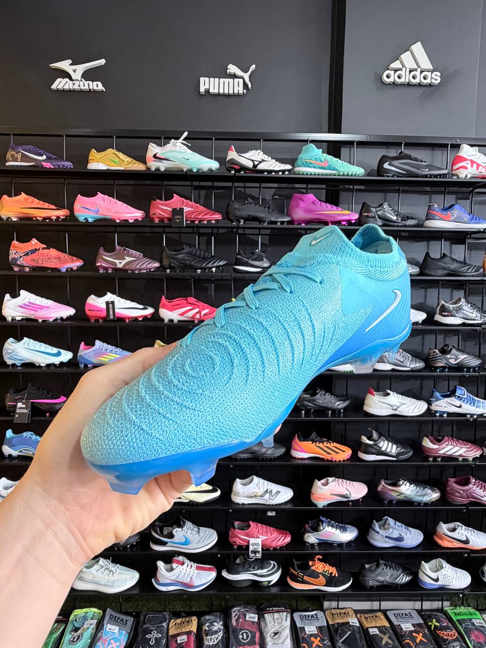 NIKE PHANTOM LUNA FG + BRINDE (PRONTA ENTREGA)