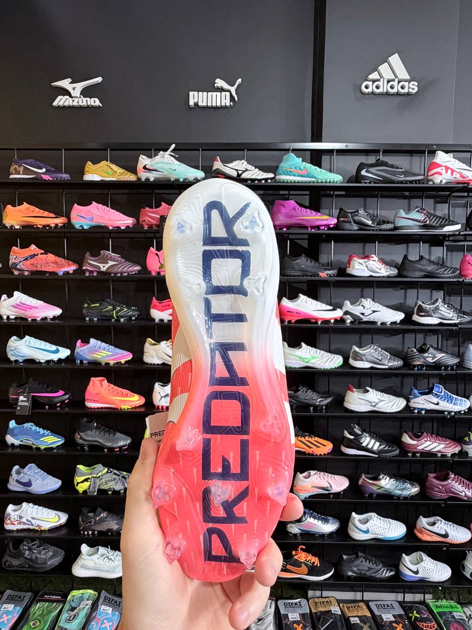 ADIDAS PREDATOR FG PROFISSIONAL + BRINDES (PRONTA ENTREGA)