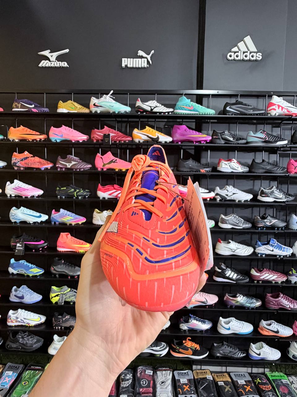 ADIDAS PREDATOR FG PROFISSIONAL + BRINDES (PRONTA ENTREGA)