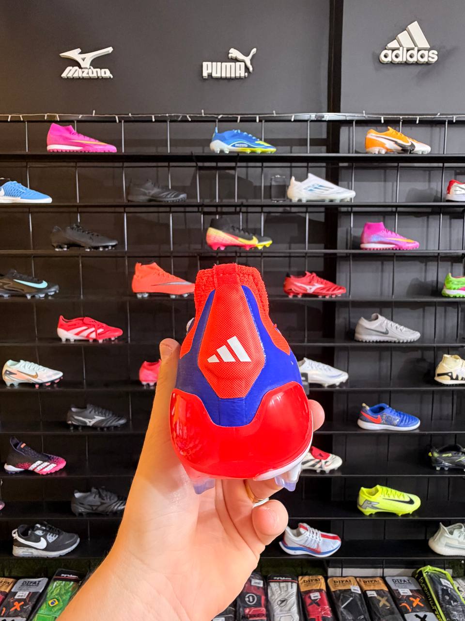 ADIDAS PREDATOR FG PROFISSIONAL + BRINDE (PRONTA ENTREGA)