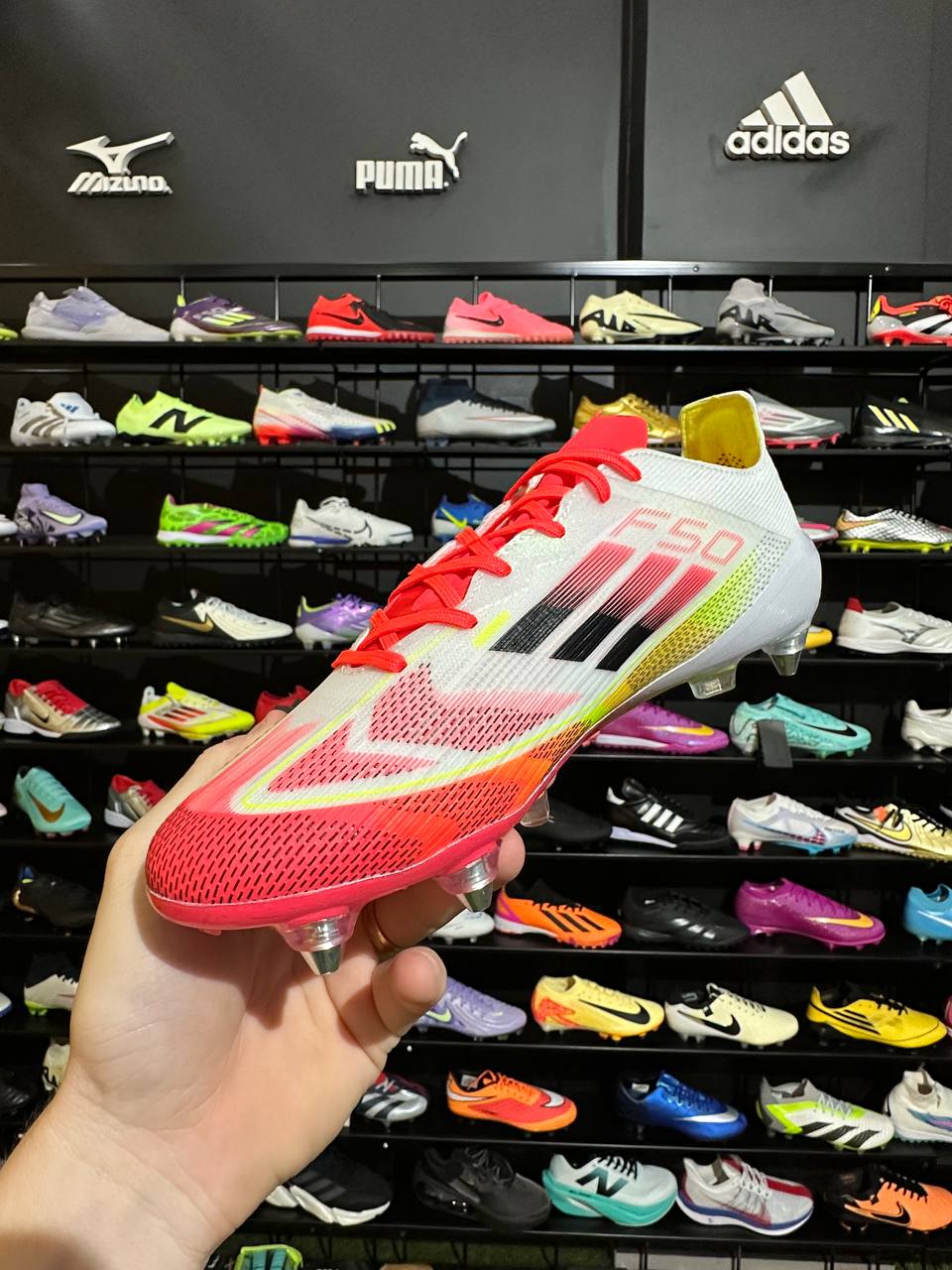 ADIDAS F50 SG + BRINDES (PRONTA ENTREGA)