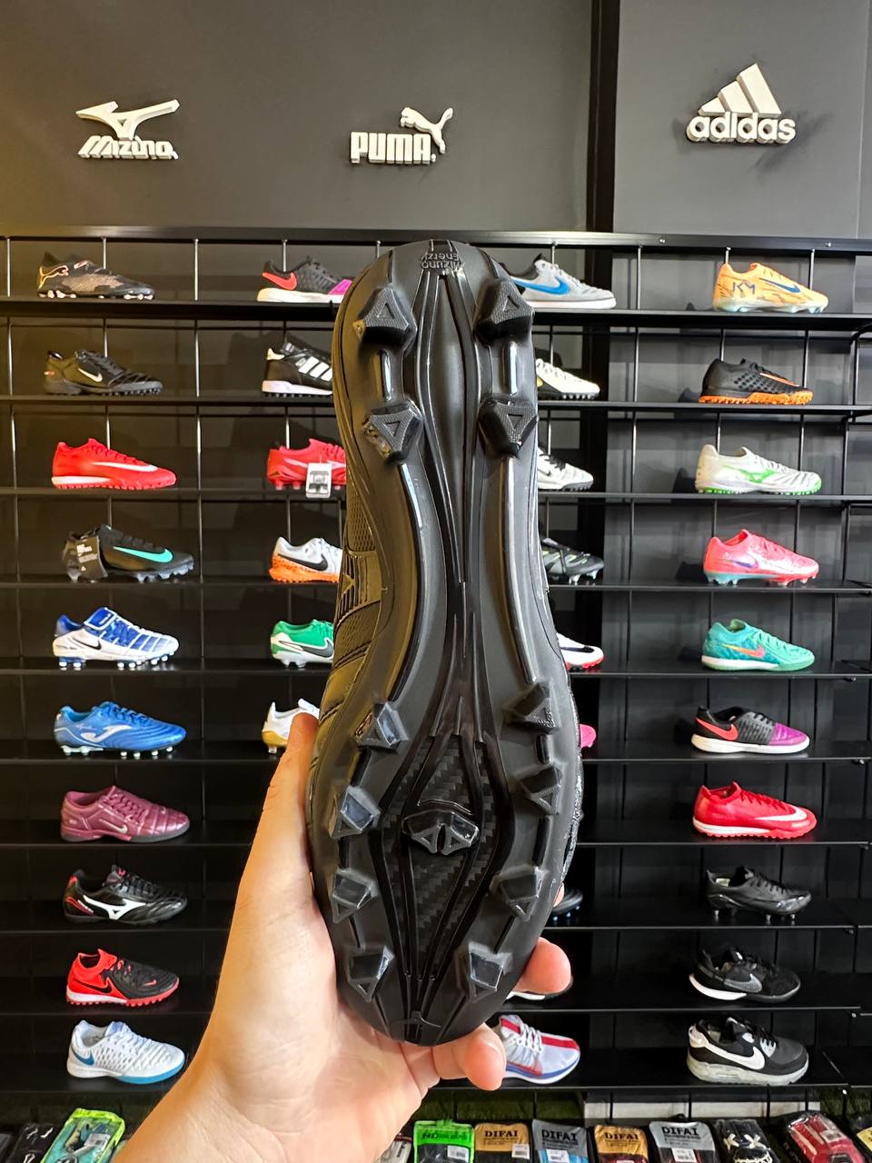MIZUNO MORELIA FG + BRINDE (PRONTA ENTREGA)
