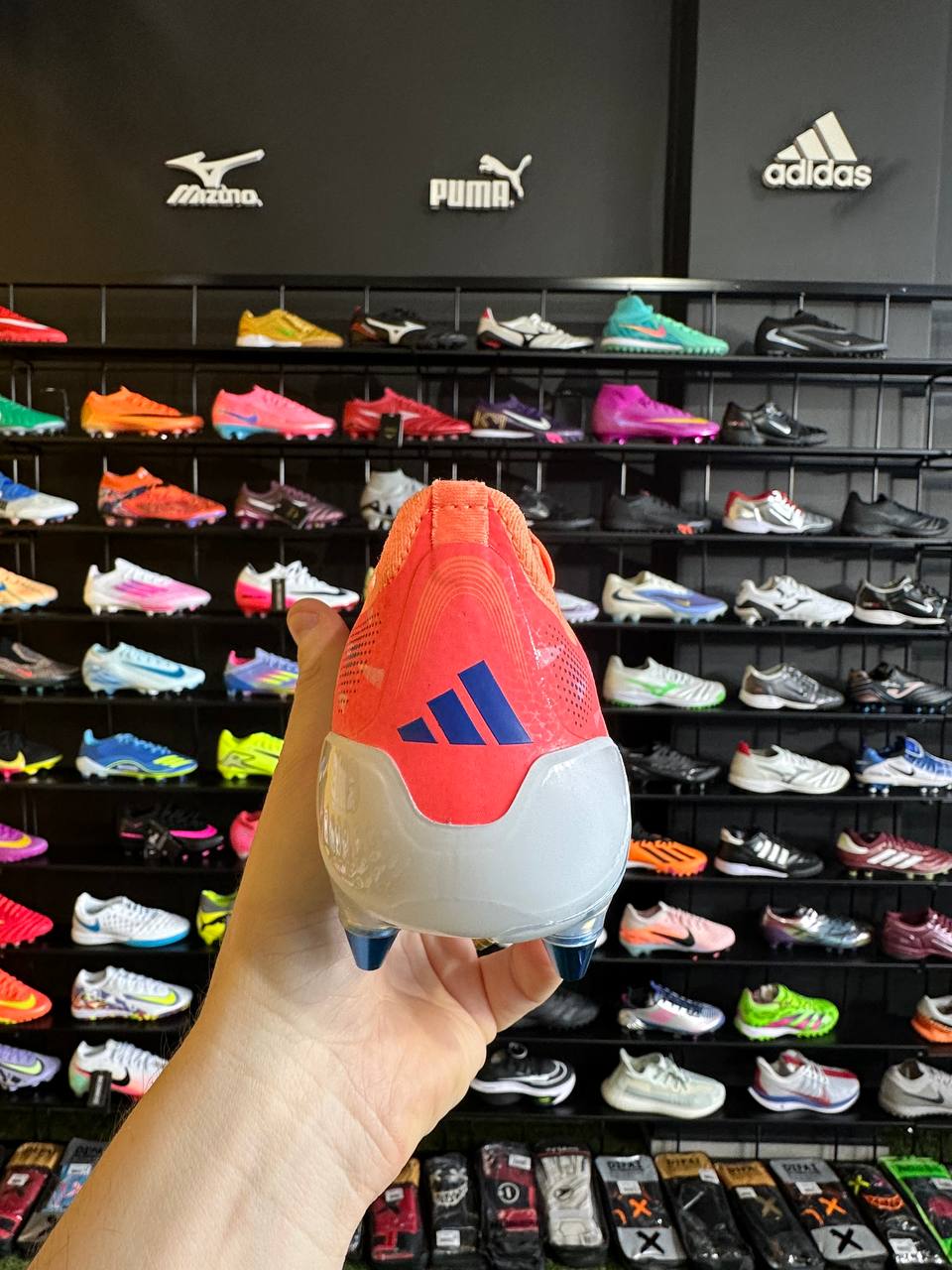 ADIDAS PREDATOR SG PROFISSIONAL + BRINDES (PRONTA ENTREGA)