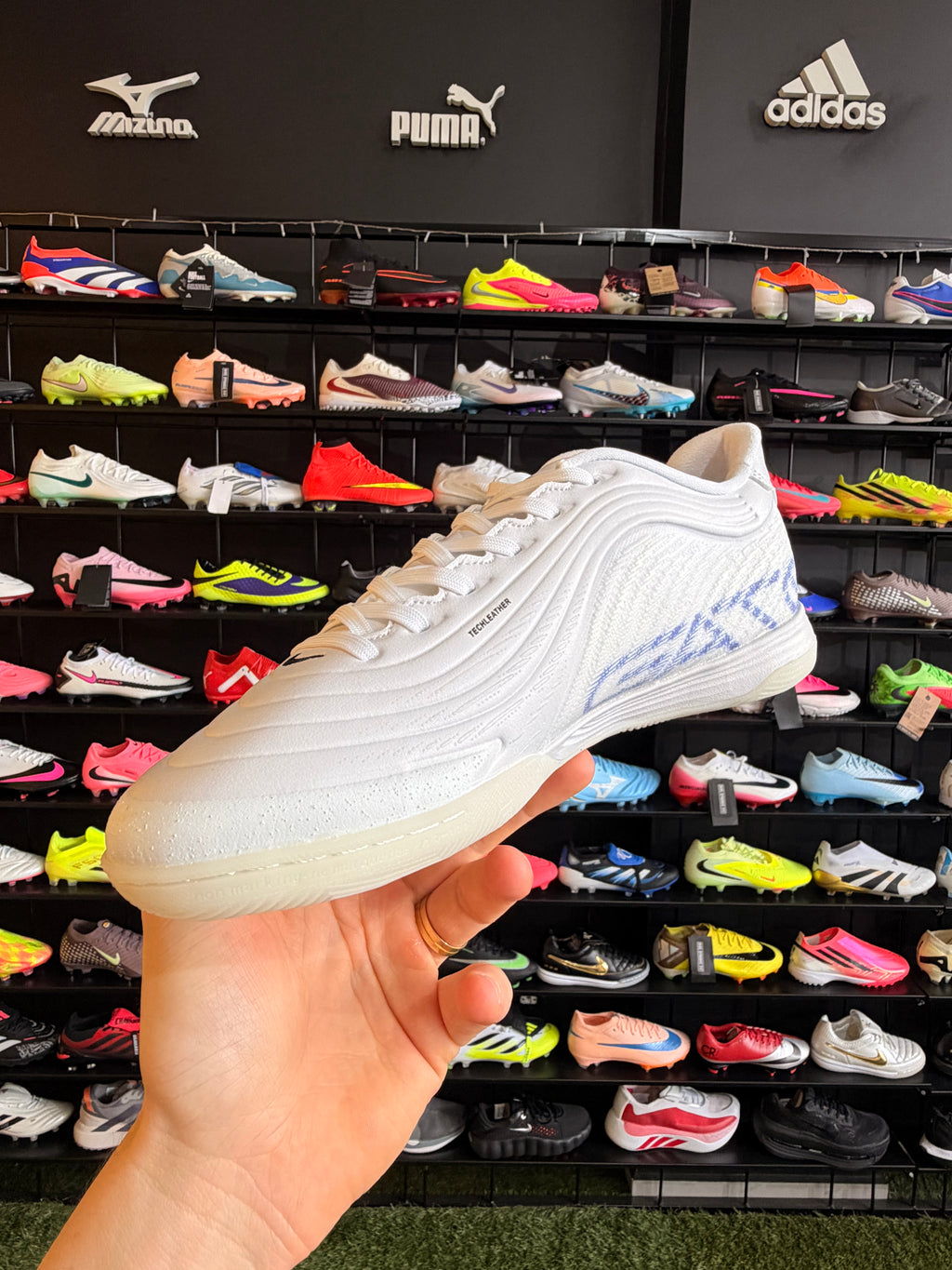 NIKE TIEMPO REACT GATO (IC) + BRINDE PRONTA ENTREGA
