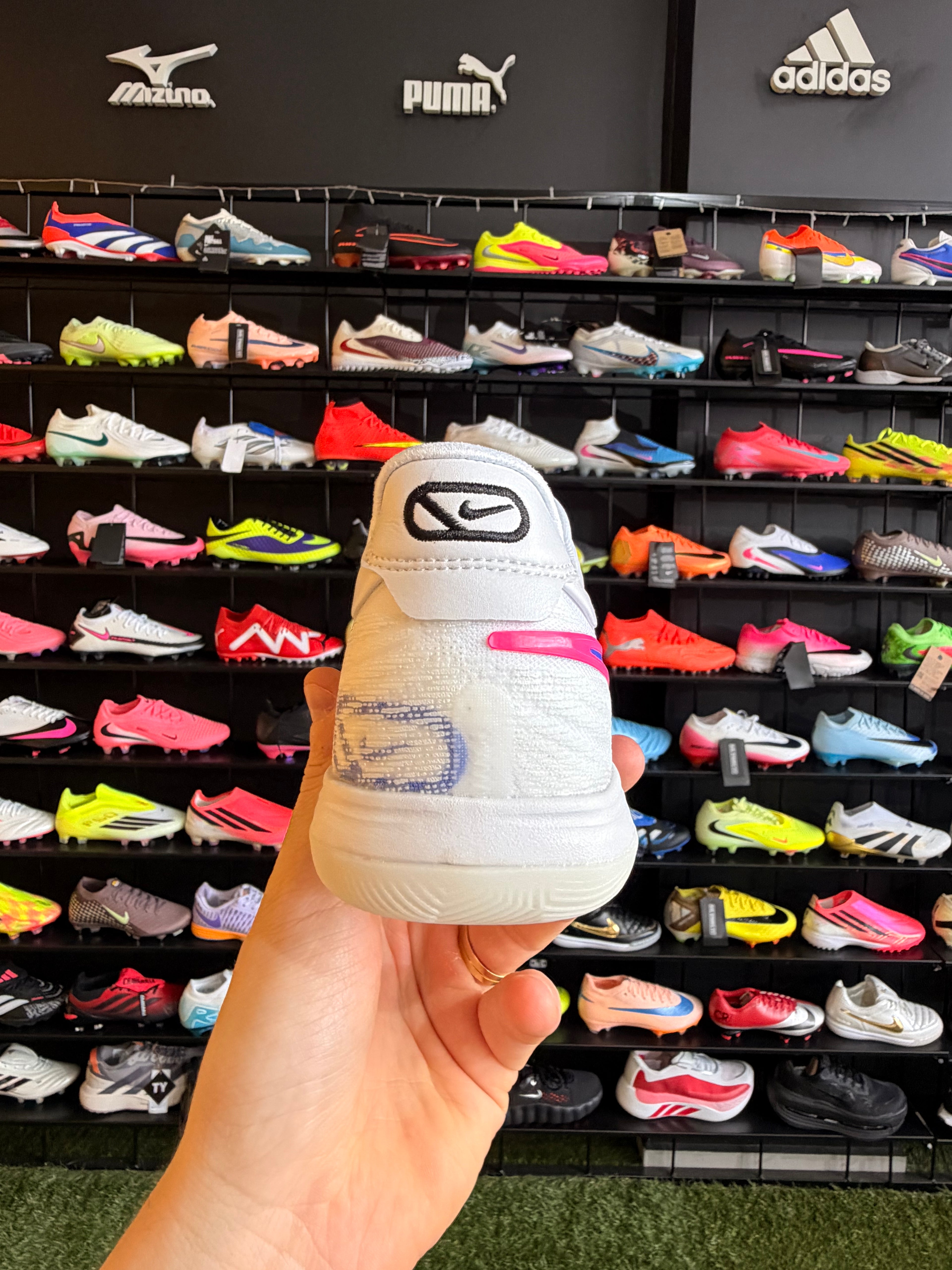 NIKE TIEMPO REACT GATO (IC) + BRINDE PRONTA ENTREGA