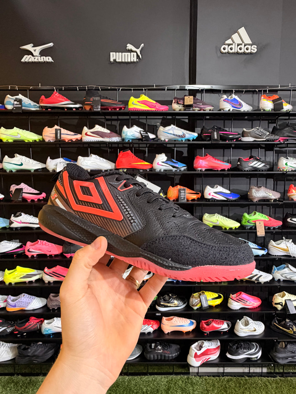 UMBRO PRO 5 BUMP (IC) PRONTA ENTREGA