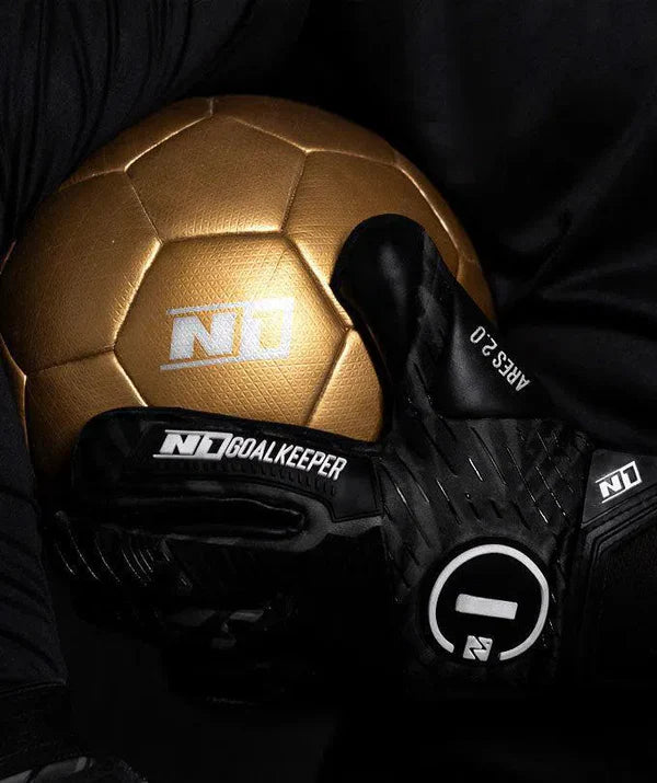 Luva de Goleiro Profissional N1 Ares