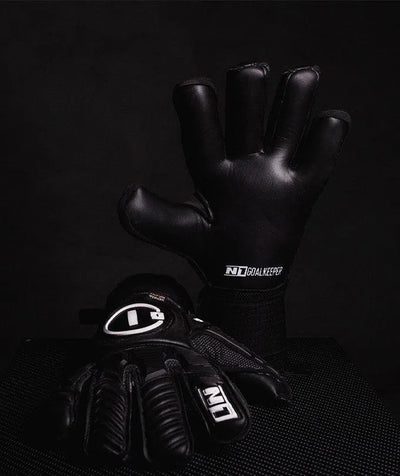 Luva de Goleiro Profissional N1 Horus