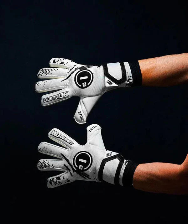 Luva de Goleiro Profissional N1 Zeus