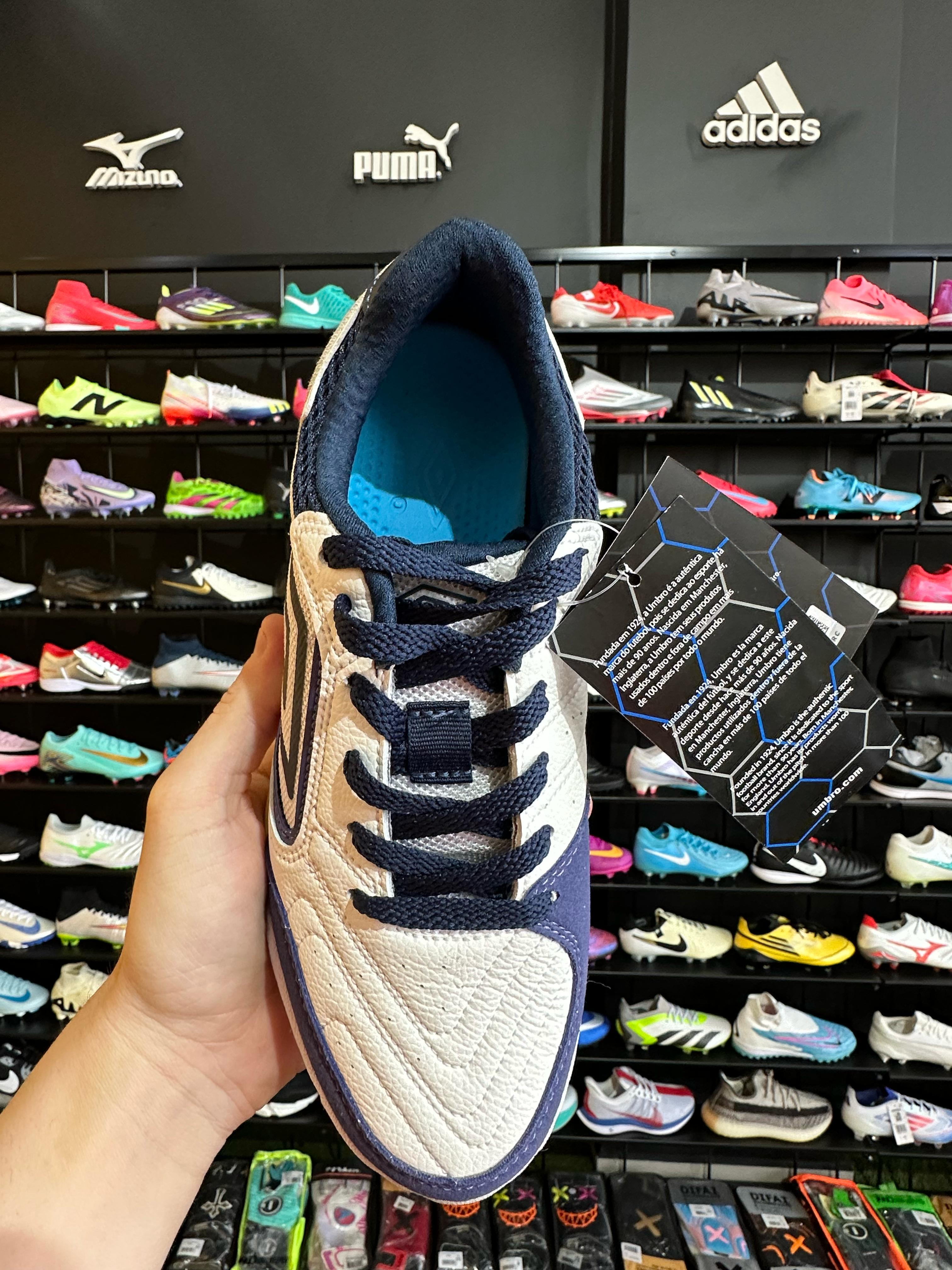 UMBRO PRO CHALLENGE UPTAKE PRONTA ENTREGA