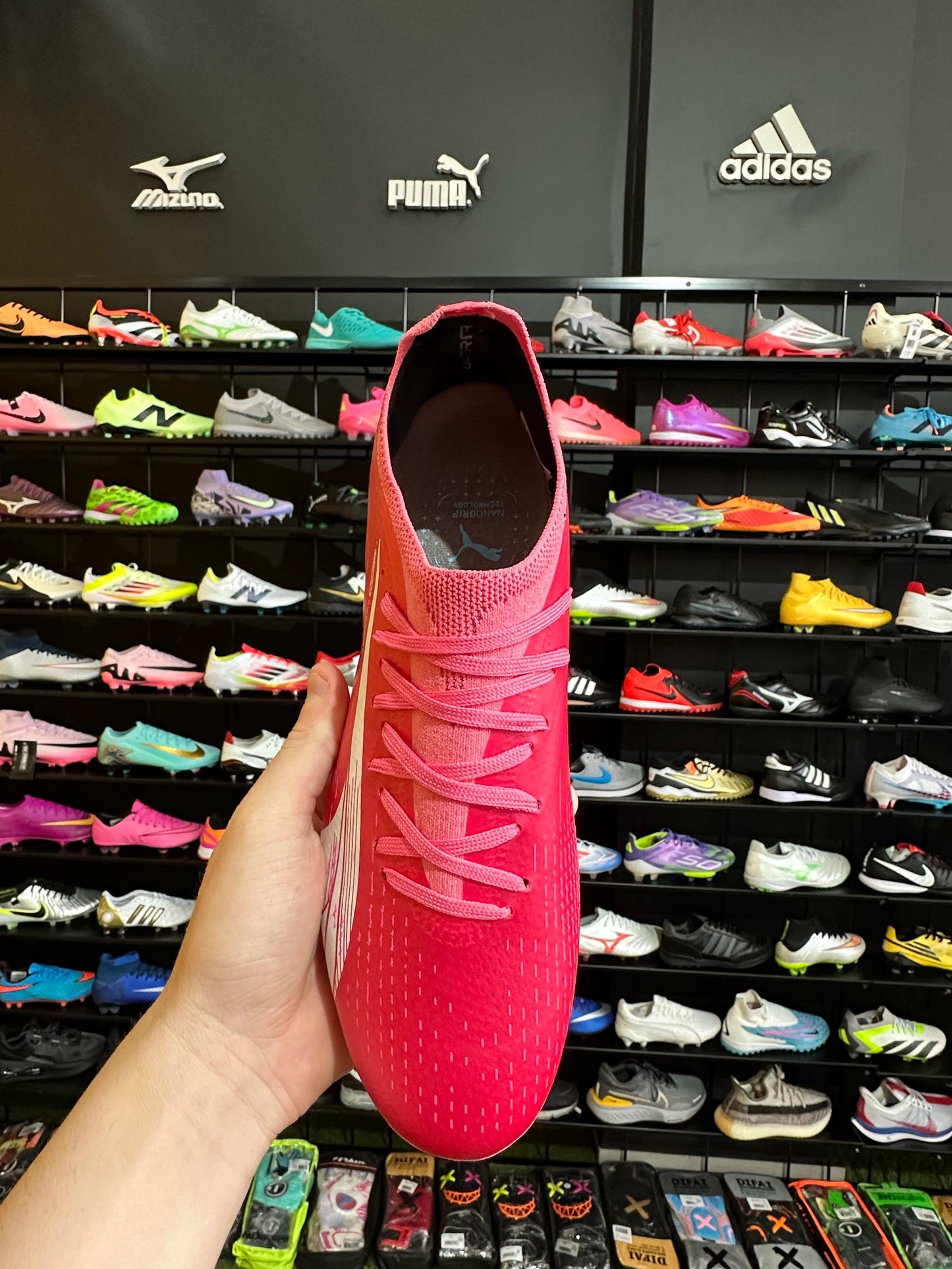 PUMA ULTRA MG + BRINDES (PRONTA ENTREGA)