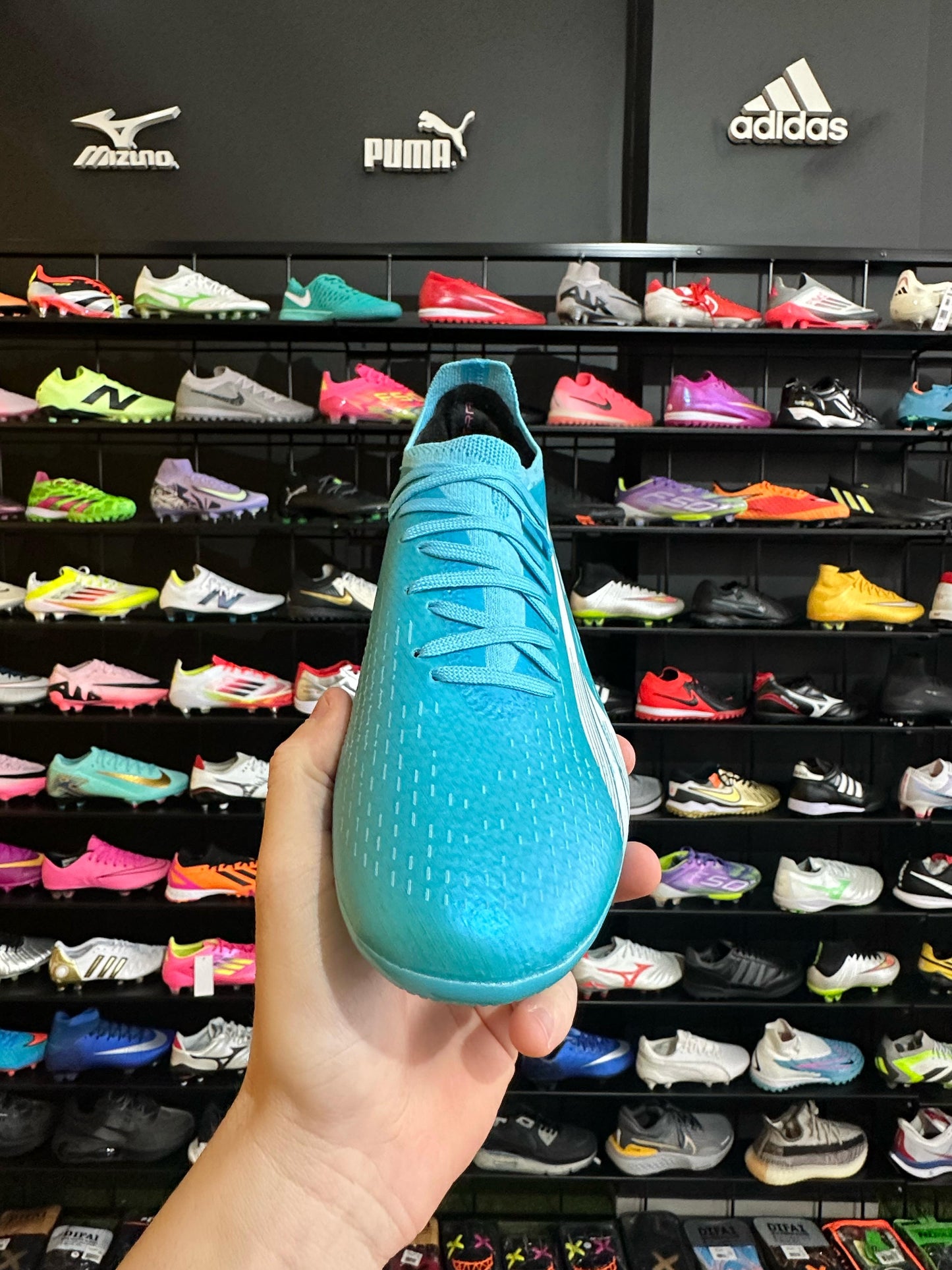 PUMA ULTRA MG + BRINDES (PRONTA ENTREGA)