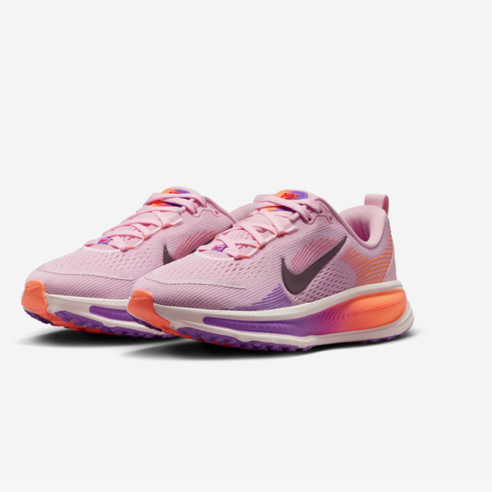 TÊNIS NIKE VOMERO 18