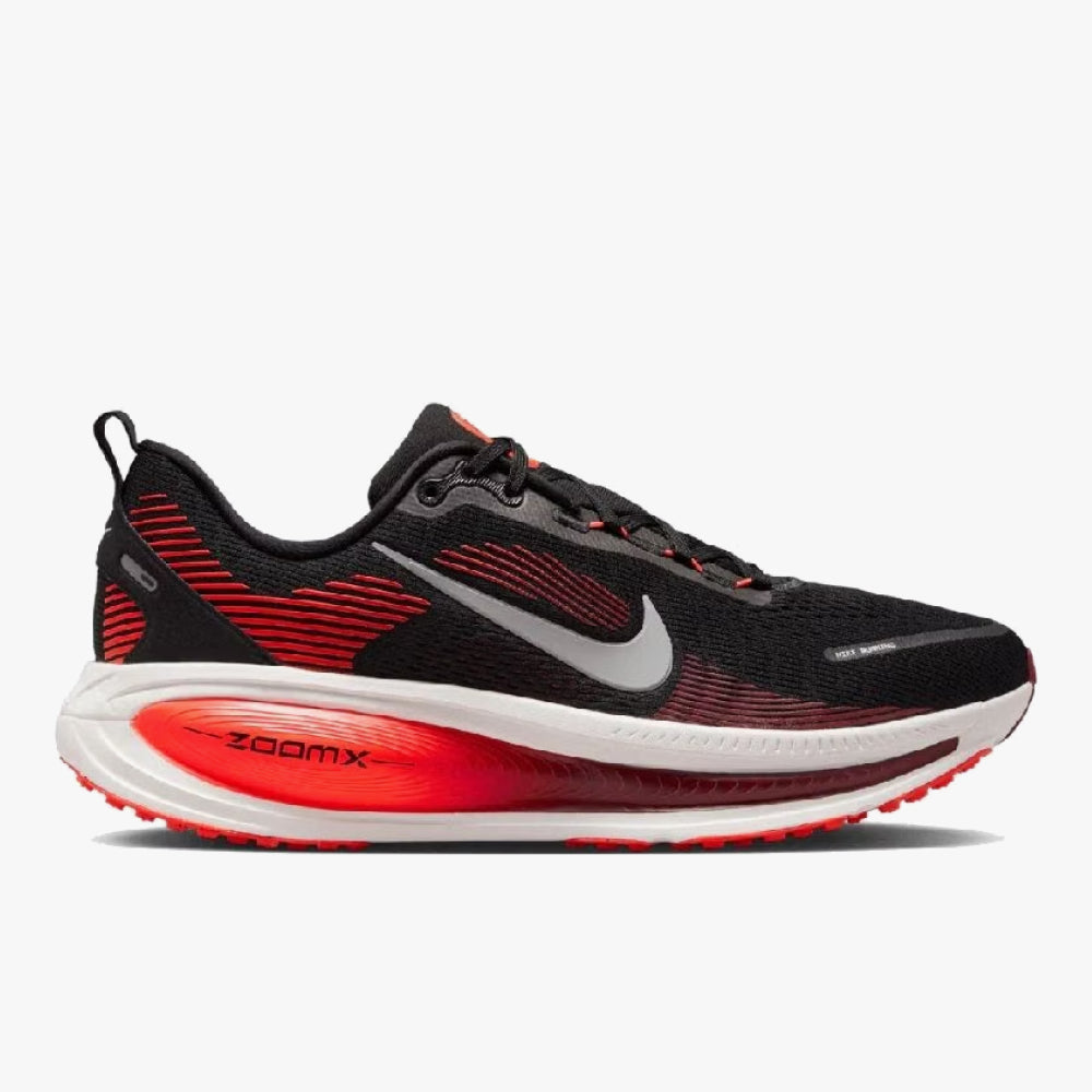 TÊNIS NIKE VOMERO 18