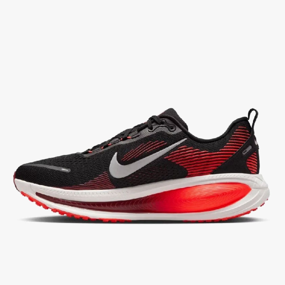 TÊNIS NIKE VOMERO 18