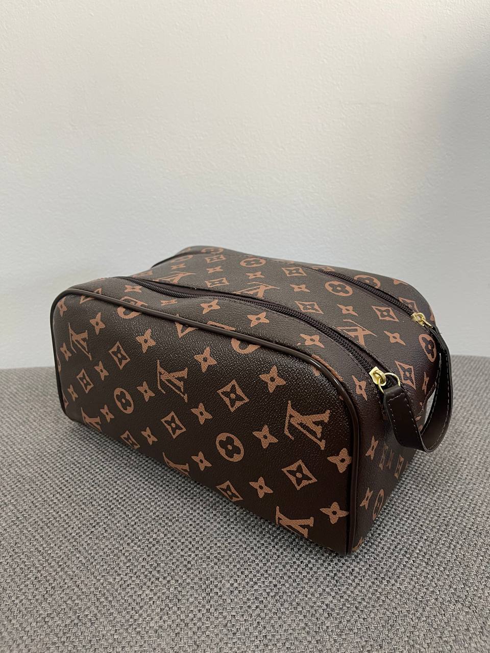 BOLSA NECESSARIE LV - Raposa Outlet