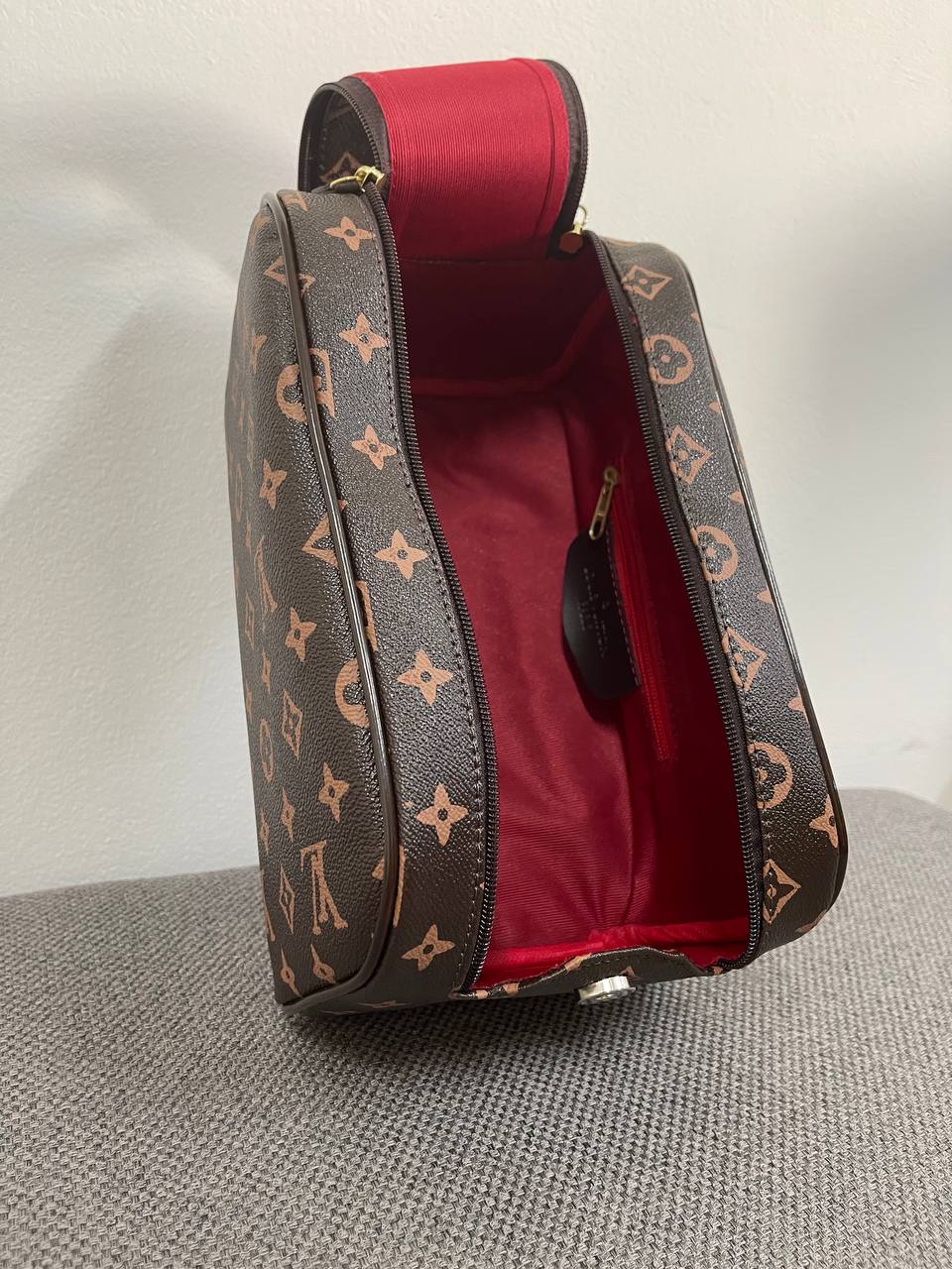 BOLSA NECESSARIE LV - Raposa Outlet