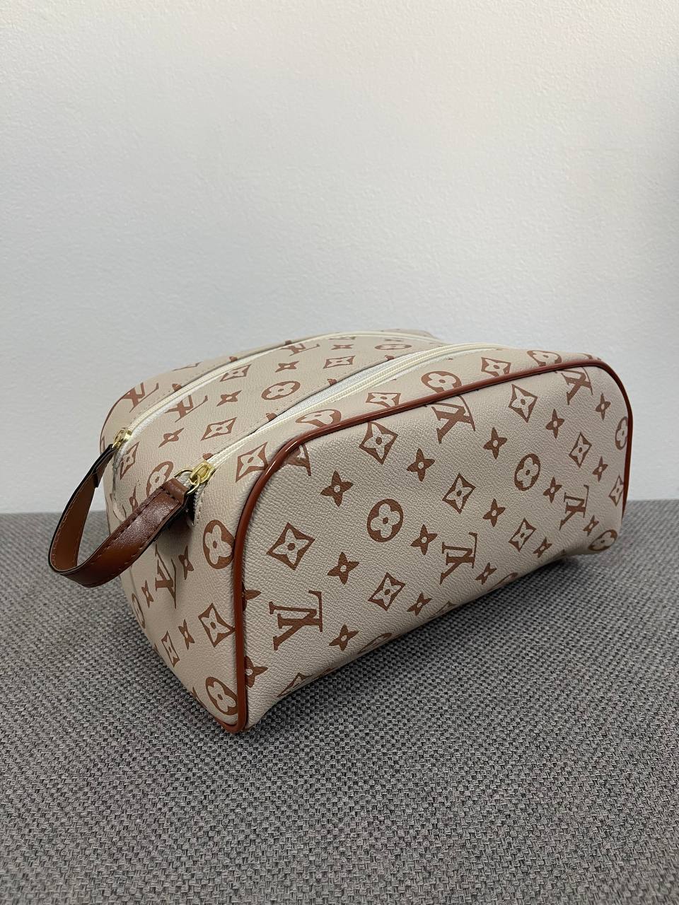 BOLSA NECESSARIE LV - Raposa Outlet