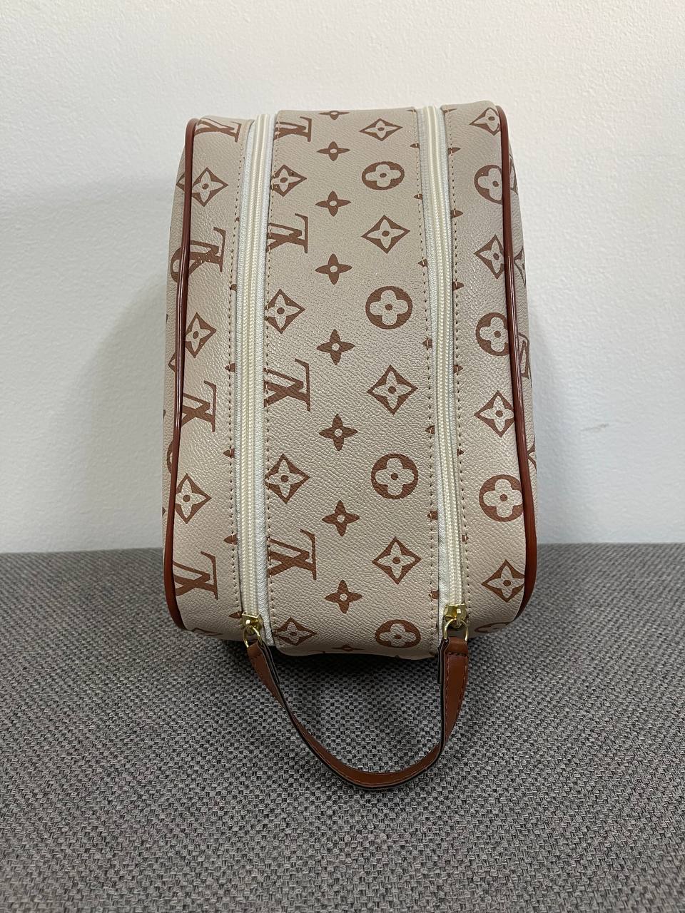 BOLSA NECESSARIE LV - Raposa Outlet