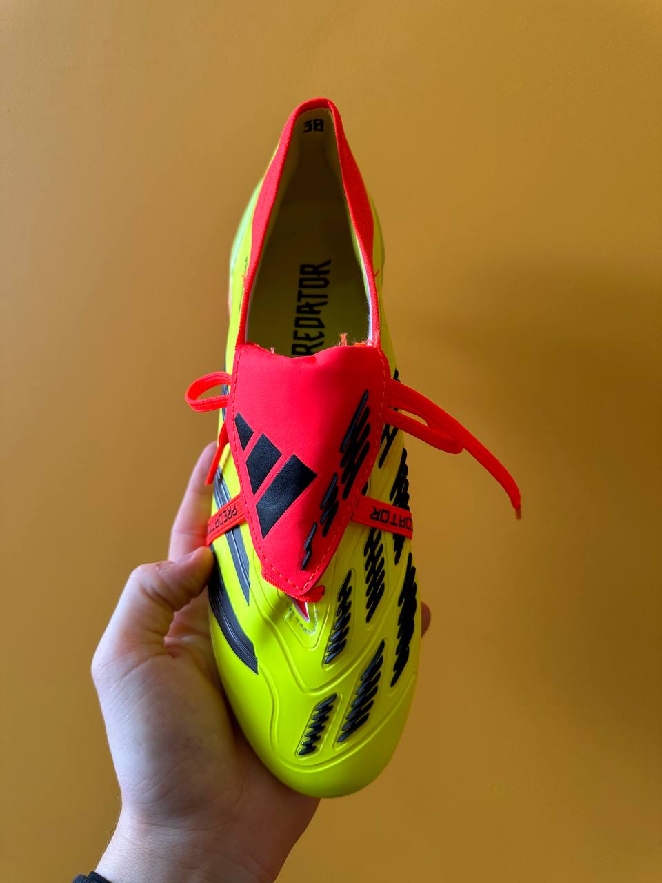 ADIDAS PREDATOR 30 ELITE TONGUE FG + BRINDE (PRONTA ENTREGA)