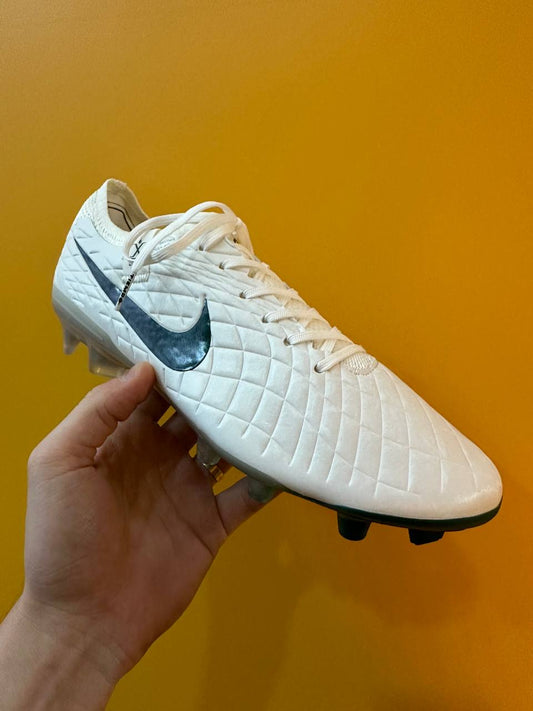 NIKE TIEMPO LEGEND 10 FG + BRINDES (PRONTA ENTREGA)