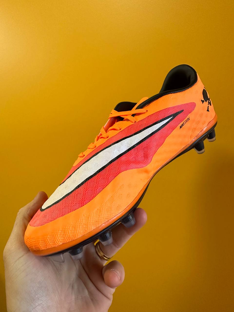 NIKE HYPERVENOM FG + BRINDE (PRONTA ENTREGA)