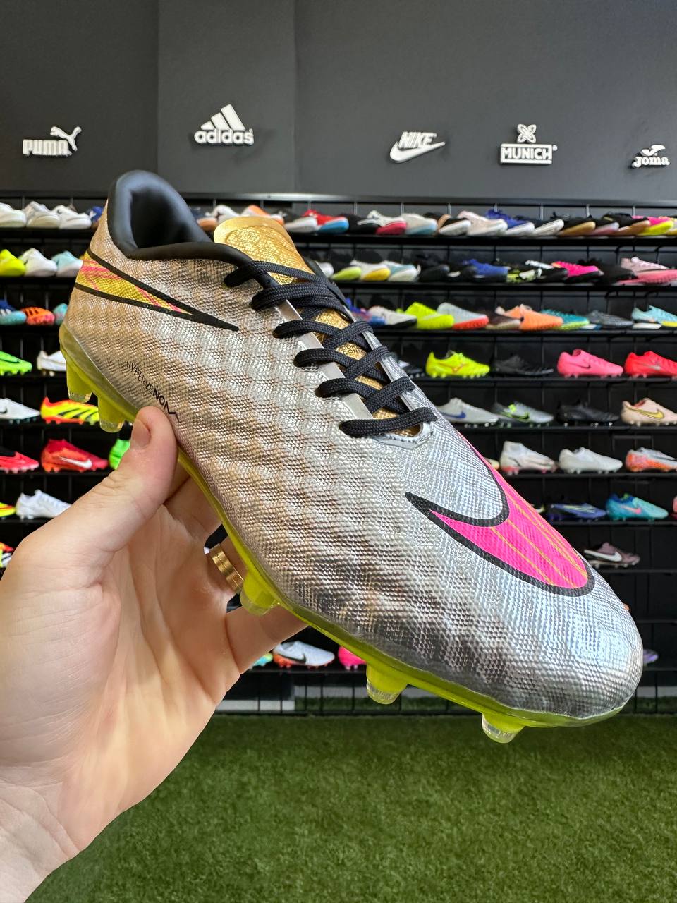 NIKE HYPERVENOM FG + BRINDE (PRONTA ENTREGA