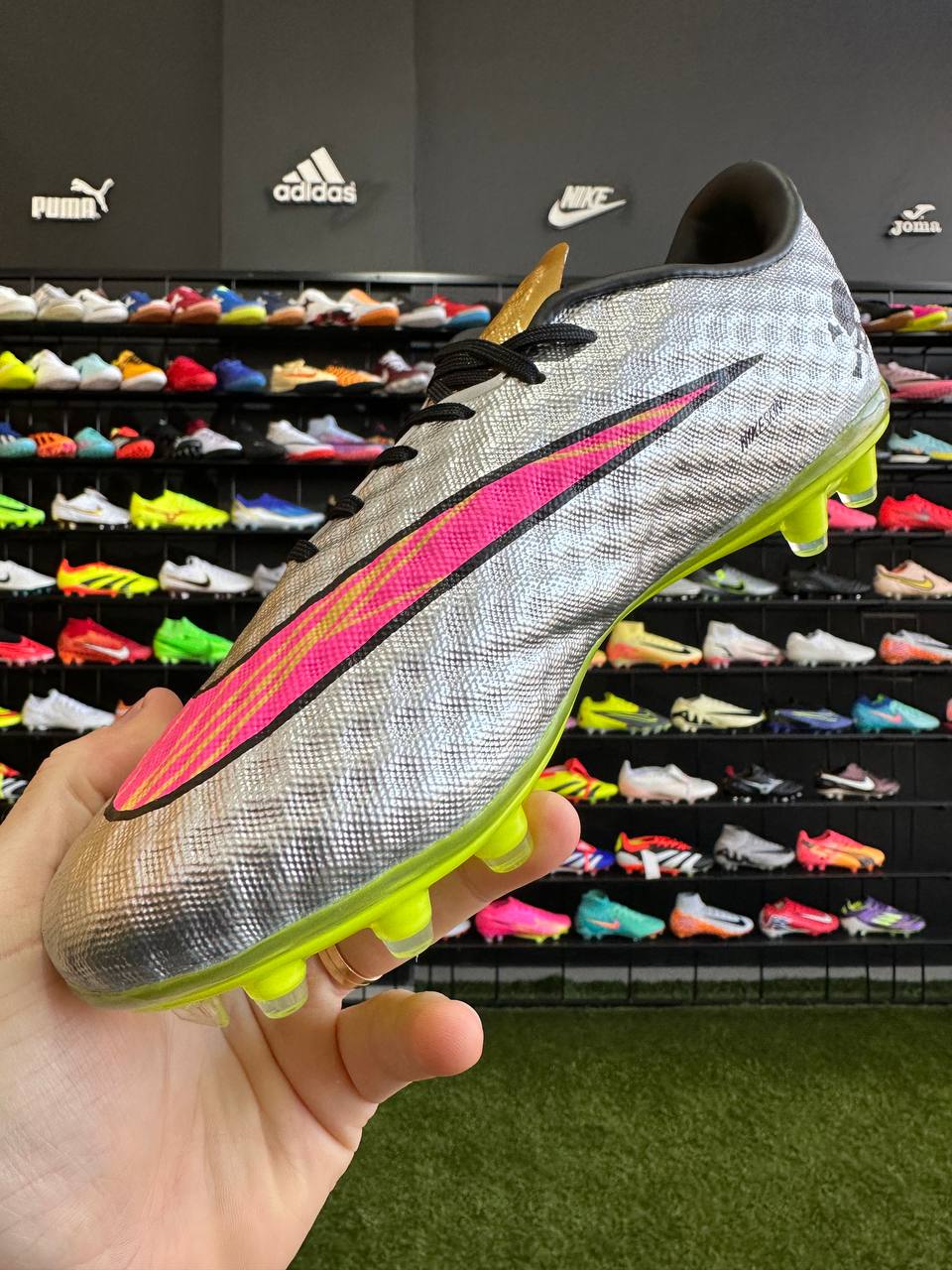 NIKE HYPERVENOM FG + BRINDE (PRONTA ENTREGA